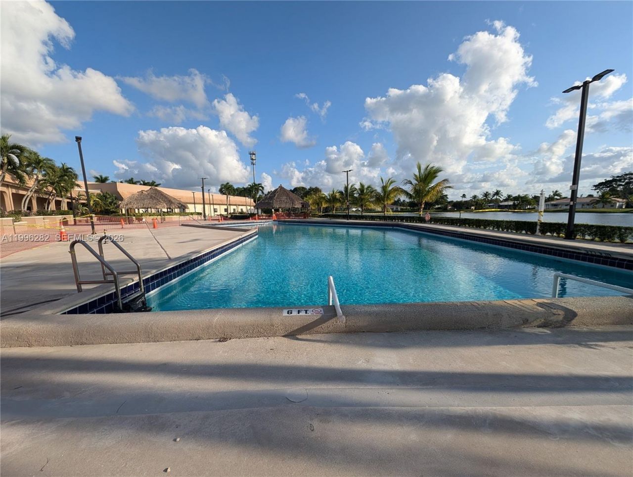 310 Lakeview Dr, Unit 105, Weston, FL 33326 Photo