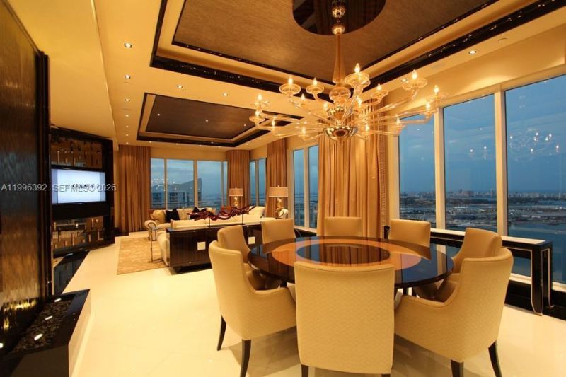 900 Brickell Key Blvd, Unit PH3403, Miami, FL 33131 Photo