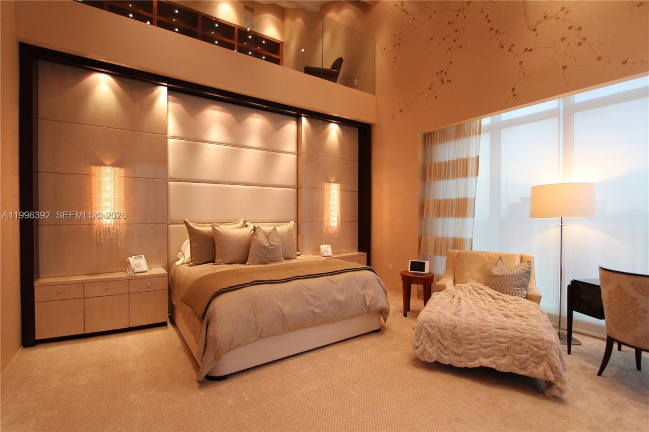 900 Brickell Key Blvd, Unit PH3403, Miami, FL 33131 Photo