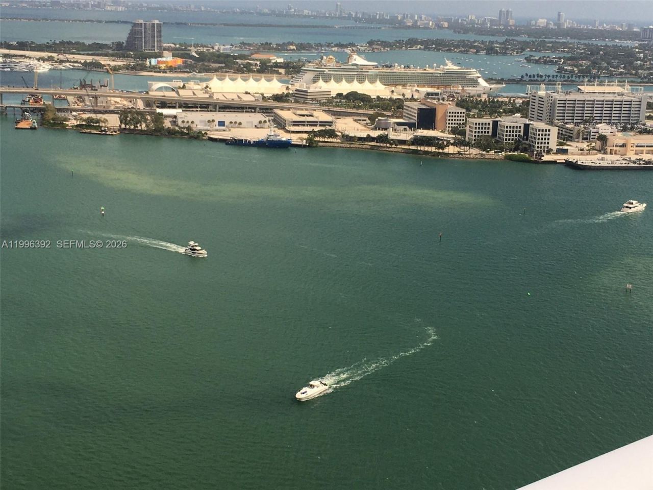 900 Brickell Key Blvd, Unit PH3403, Miami, FL 33131 Photo