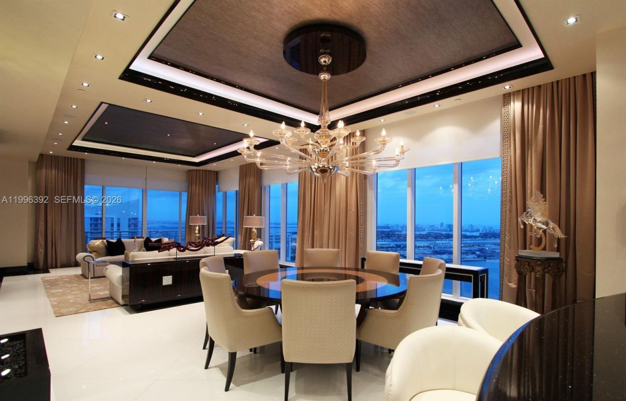 900 Brickell Key Blvd, Unit PH3403, Miami, FL 33131 Photo