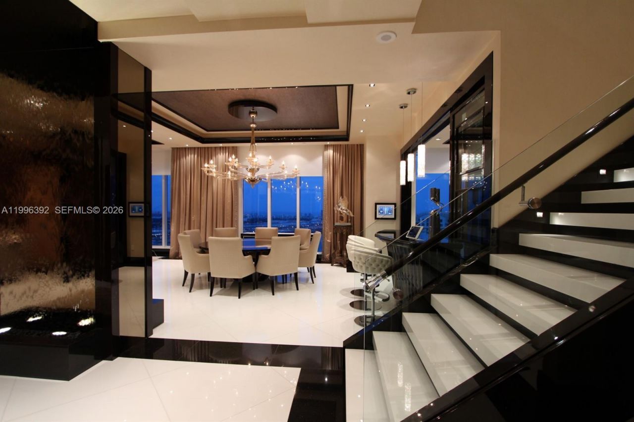 900 Brickell Key Blvd, Unit PH3403, Miami, FL 33131 Photo