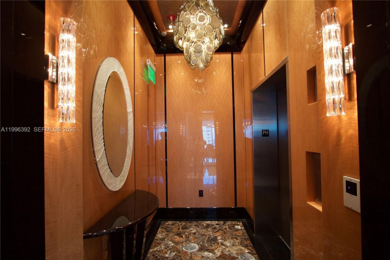 900 Brickell Key Blvd, Unit PH3403, Miami, FL 33131 Photo