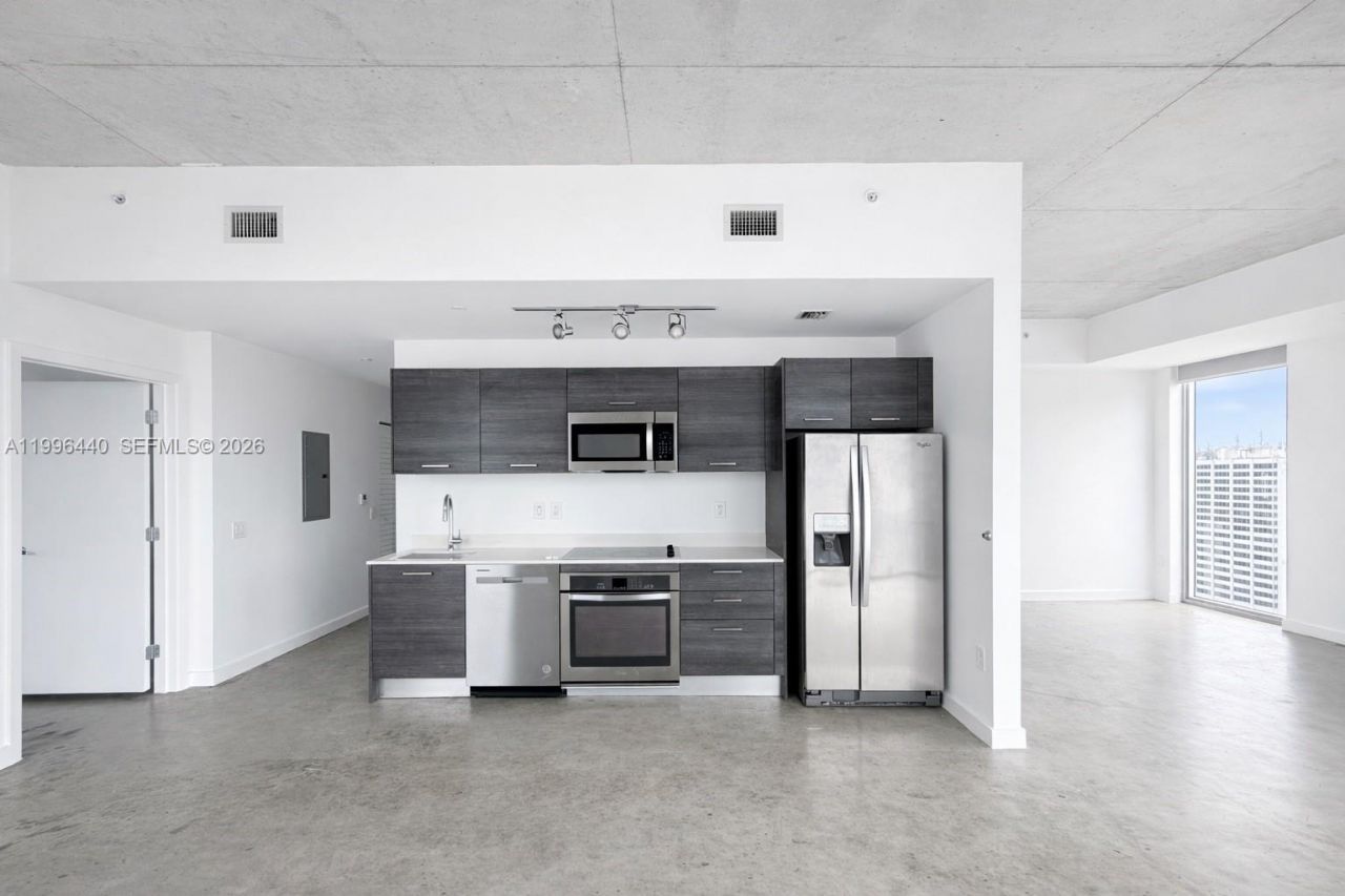 151 SE 1st St , Unit 3001, Miami, FL 33131 Photo