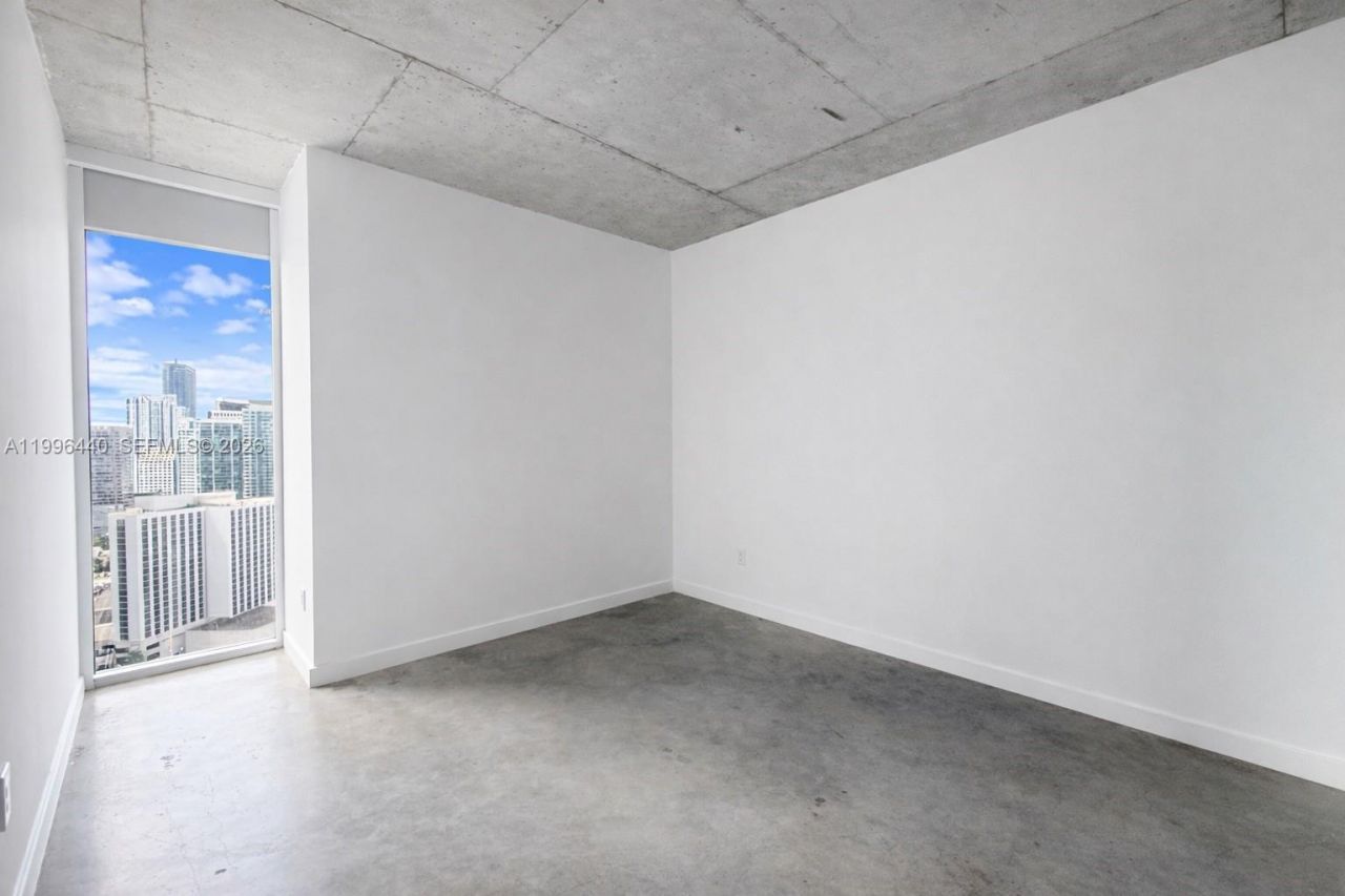 151 SE 1st St , Unit 3001, Miami, FL 33131 Photo