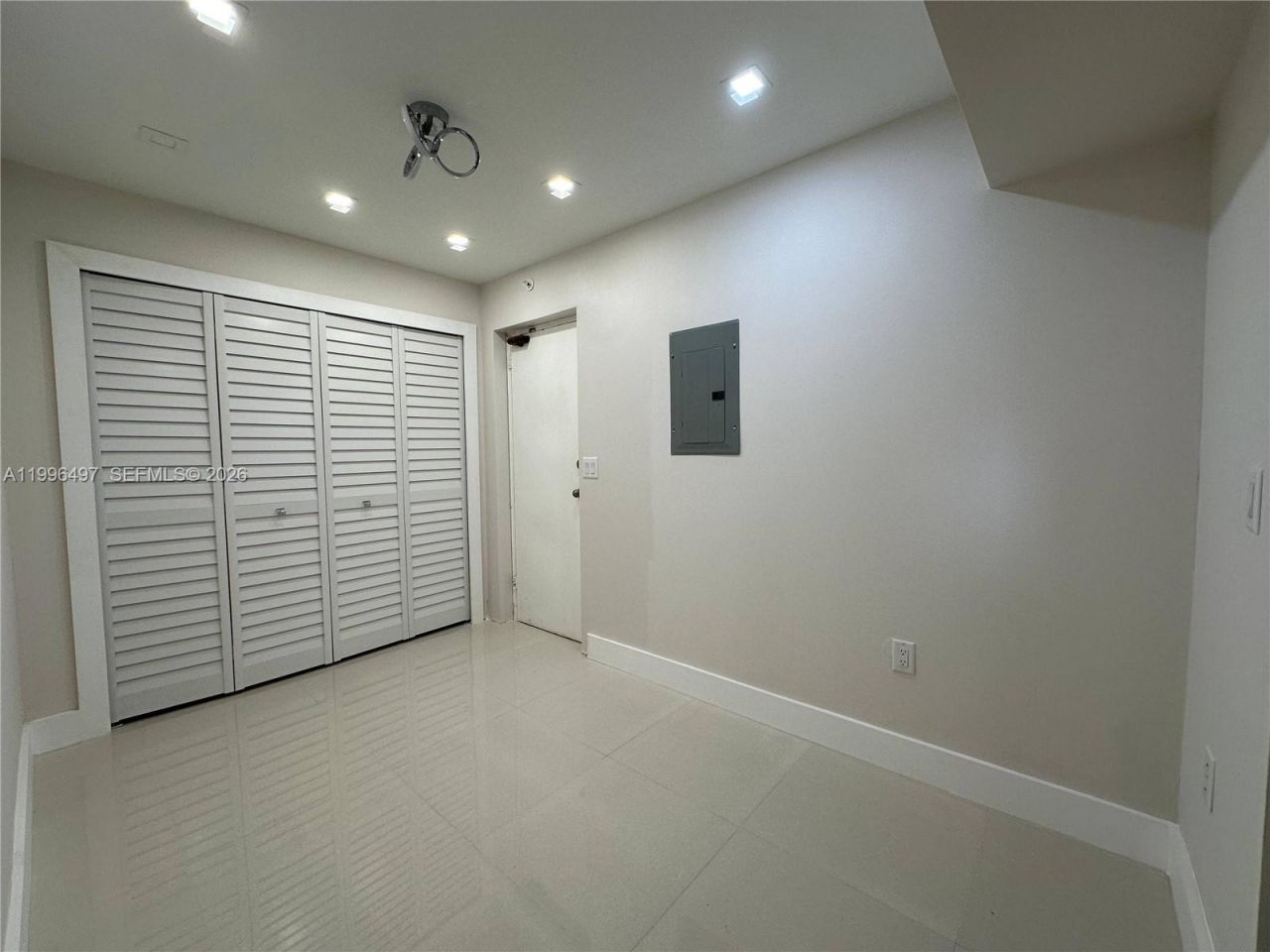 10185 Collins Ave , Unit 1206, Bal Harbour, FL 33154 Photo