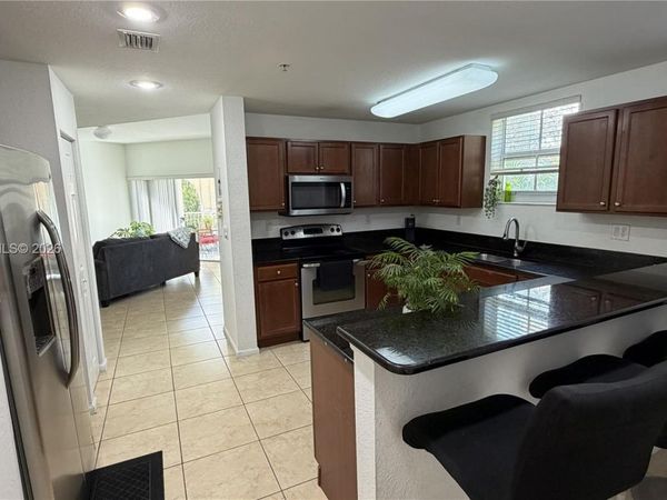 11605 NW 89th St, Unit 220, Doral, FL 33178