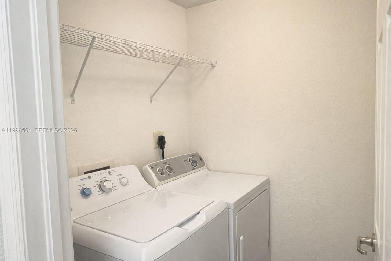 11605 NW 89th St, Unit 220, Doral, FL 33178 Photo