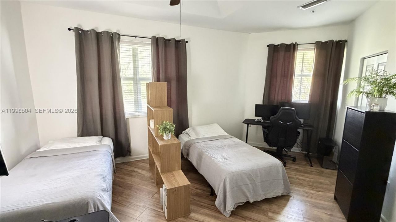 11605 NW 89th St, Unit 220, Doral, FL 33178 Photo