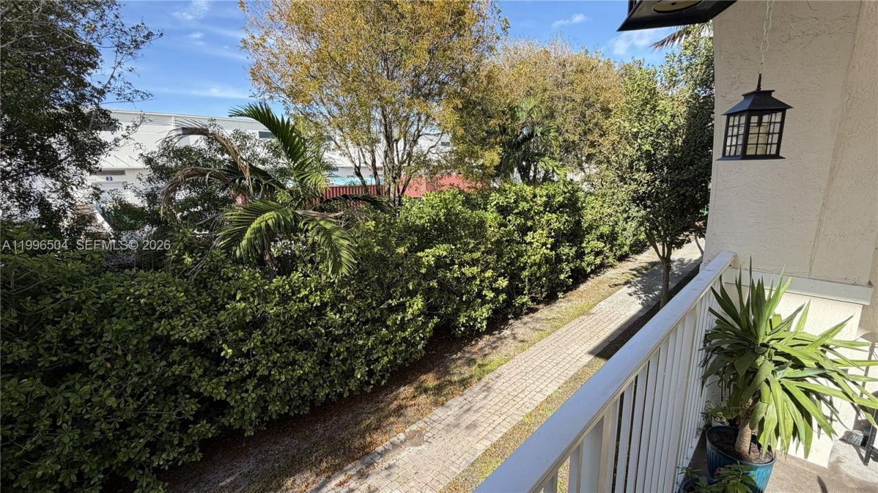 11605 NW 89th St, Unit 220, Doral, FL 33178 Photo