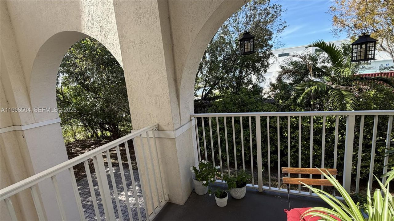 11605 NW 89th St, Unit 220, Doral, FL 33178 Photo