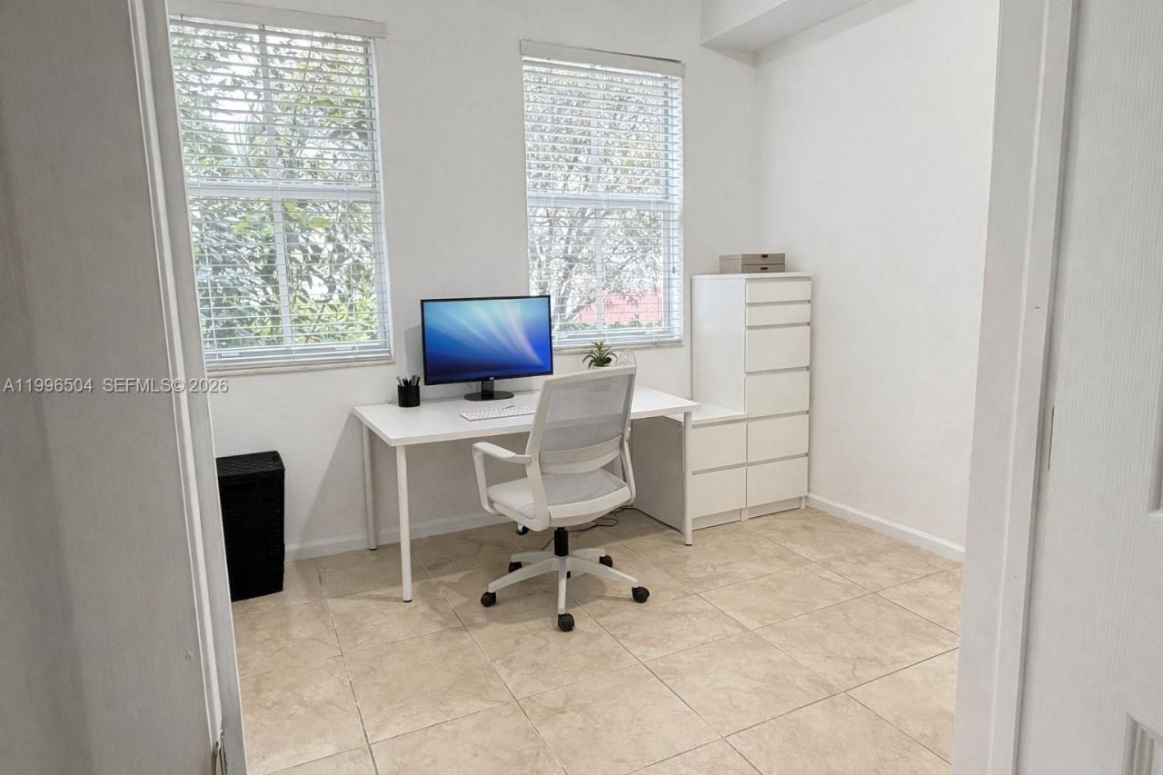 11605 NW 89th St, Unit 220, Doral, FL 33178 Photo