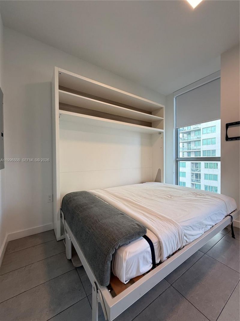227 NE 2nd St, Unit 2911, Miami, FL 33132 Photo