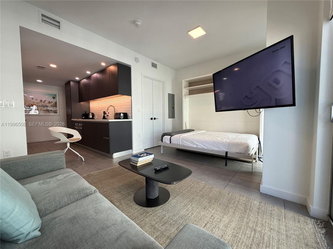 227 NE 2nd St, Unit 2911, Miami, FL 33132 Photo