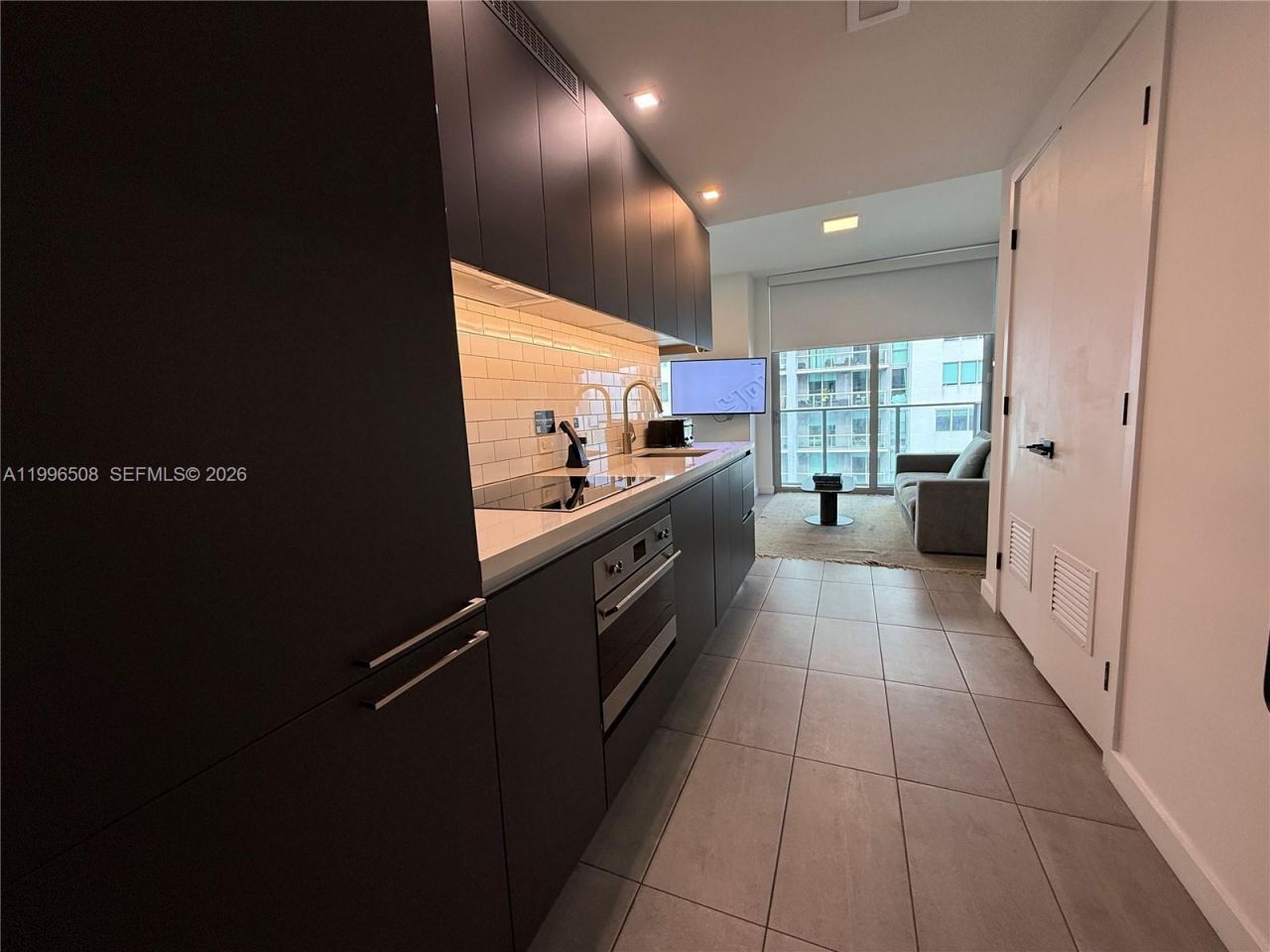 227 NE 2nd St, Unit 2911, Miami, FL 33132 Photo