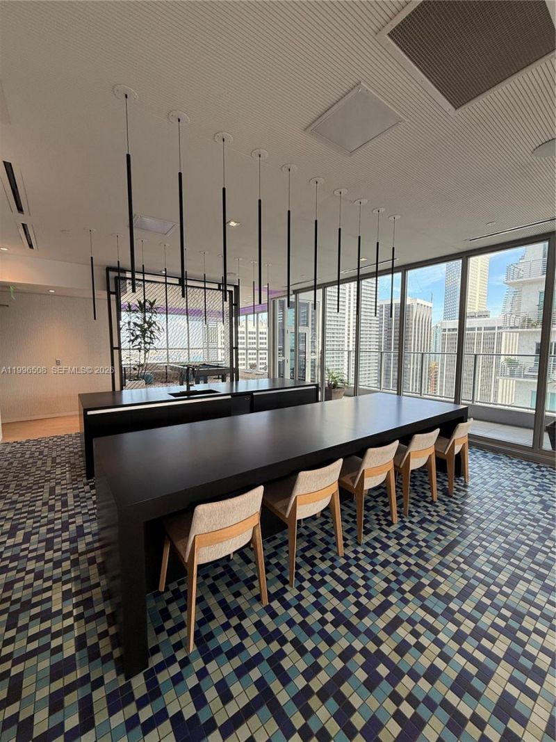 227 NE 2nd St, Unit 2911, Miami, FL 33132 Photo