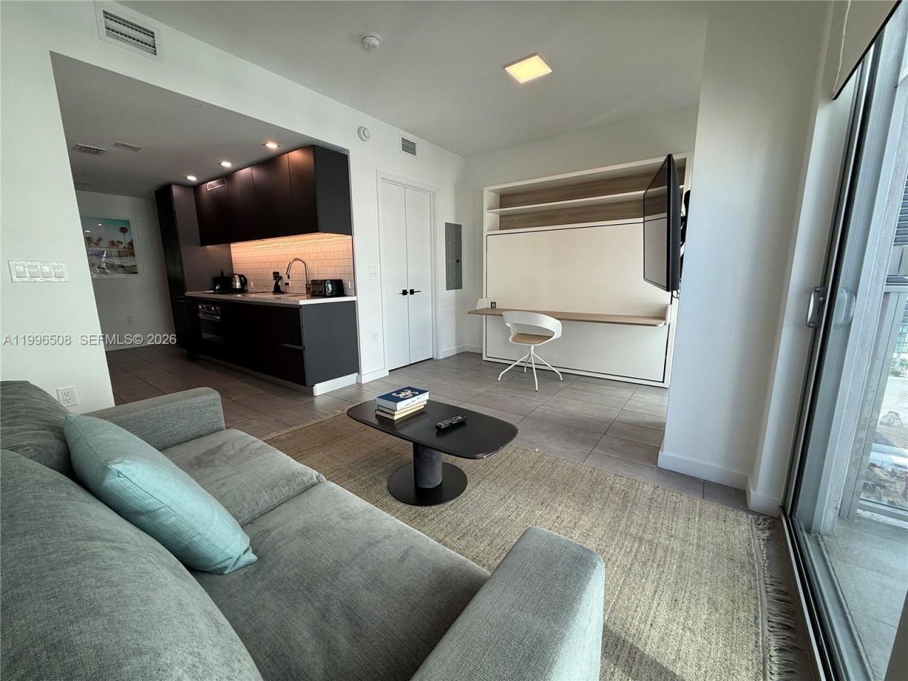 227 NE 2nd St, Unit 2911, Miami, FL 33132 Photo