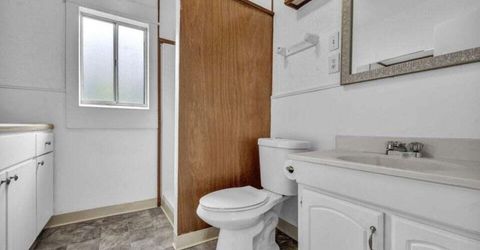 918 W 2nd Street, Reno, NV 89503 Photo