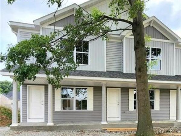 1320 MCKINLEY Street , Mascoutah, IL 62258