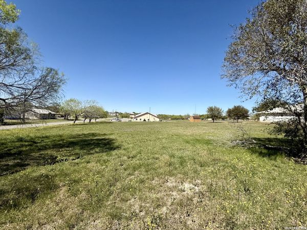 103 E Crews, Karnes City, TX 78118