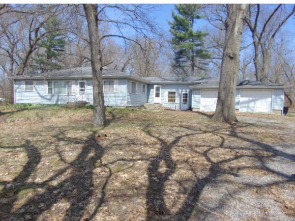 31646 Wells Street, Dowagiac, MI 49047