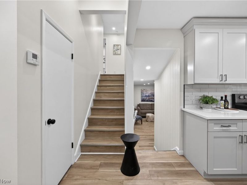 6151 Sherwood Drive, North Olmsted, OH 44070 Photo 14