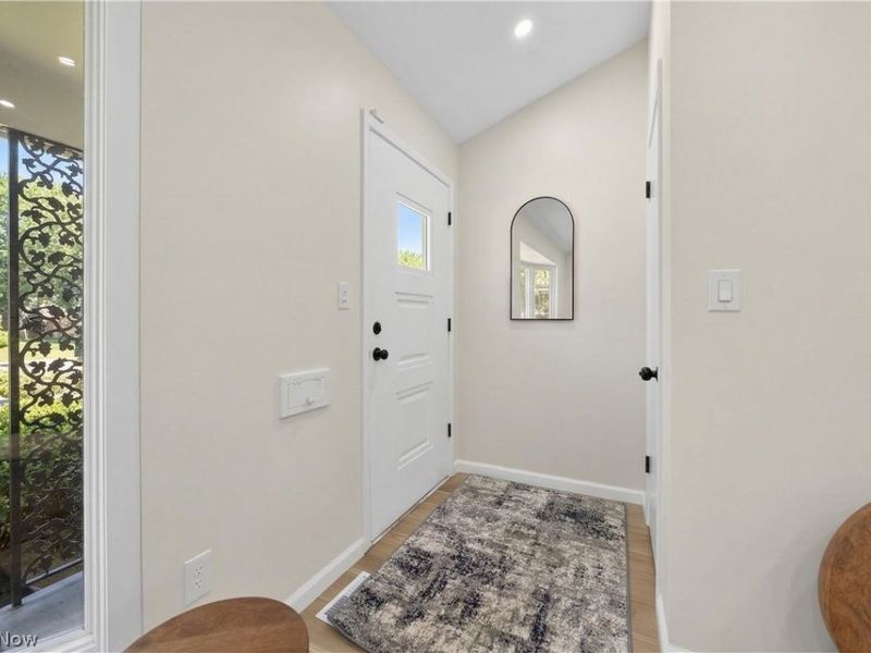 6151 Sherwood Drive, North Olmsted, OH 44070 Photo 19