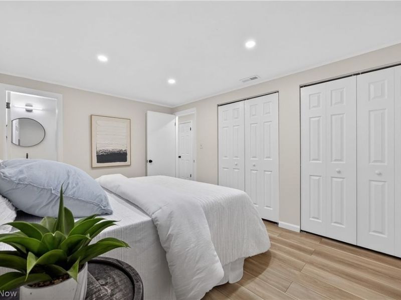 6151 Sherwood Drive, North Olmsted, OH 44070 Photo 20