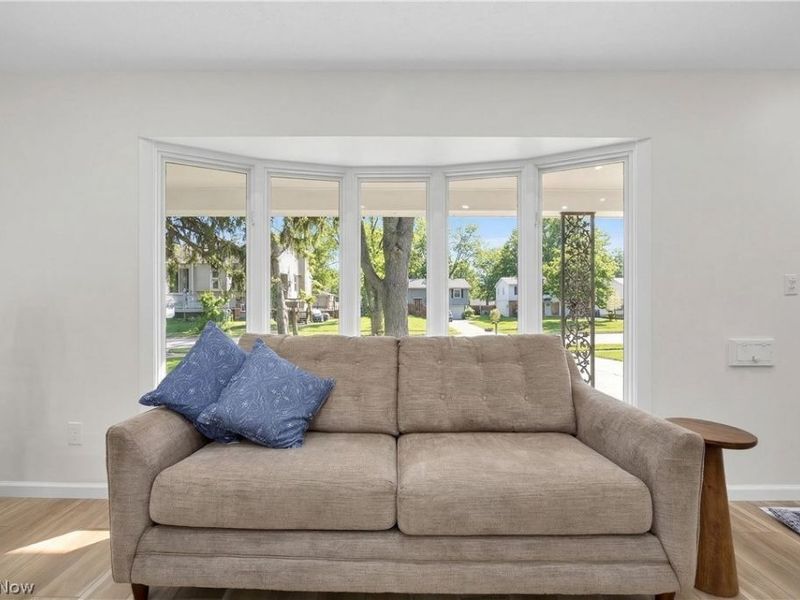 6151 Sherwood Drive, North Olmsted, OH 44070 Photo 7