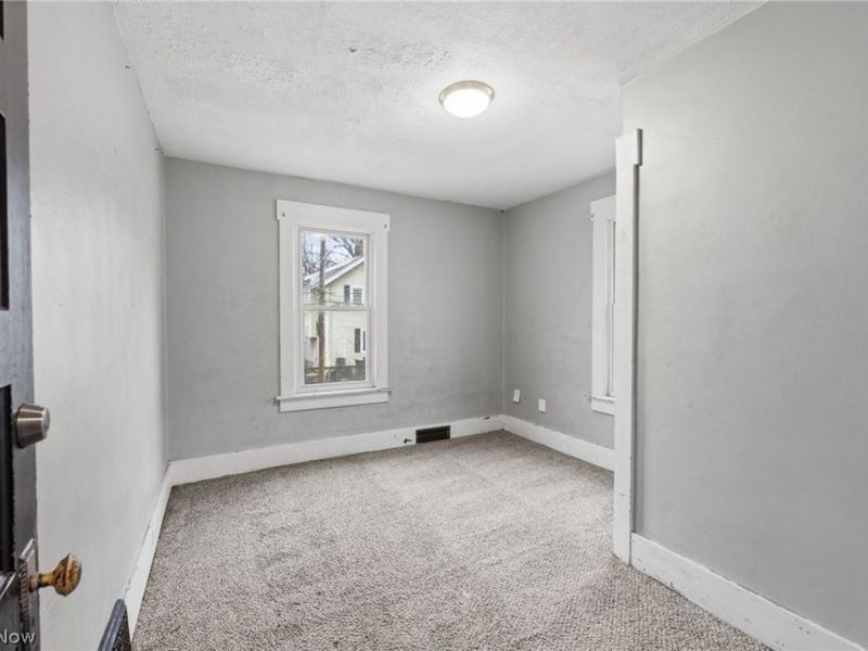 244 Power Street , Akron, OH 44304 Photo 15