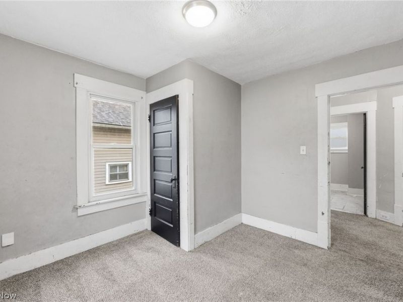 244 Power Street , Akron, OH 44304 Photo 16