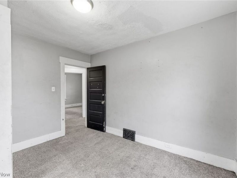 244 Power Street , Akron, OH 44304 Photo 17