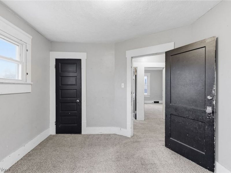 244 Power Street , Akron, OH 44304 Photo 21