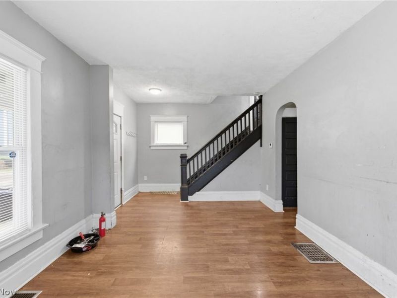 244 Power Street , Akron, OH 44304 Photo 6