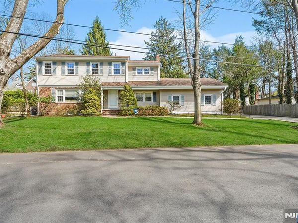 82 Van Horn Street, DEMAREST, NJ 07627