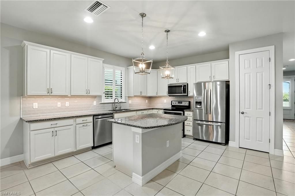15720 Angelica Dr, Alva, FL 33920 Photo
