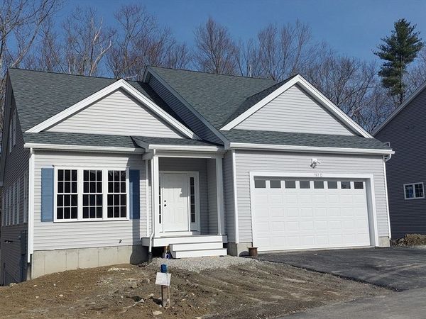 20B Crownshield, Uxbridge, MA 01569