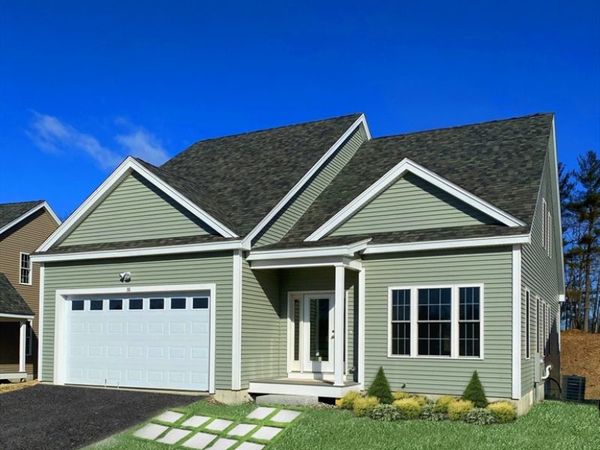 20B Crownshield, Uxbridge, MA 01569