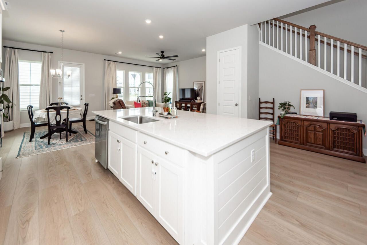 119 Wonder Sol Way Photo 11