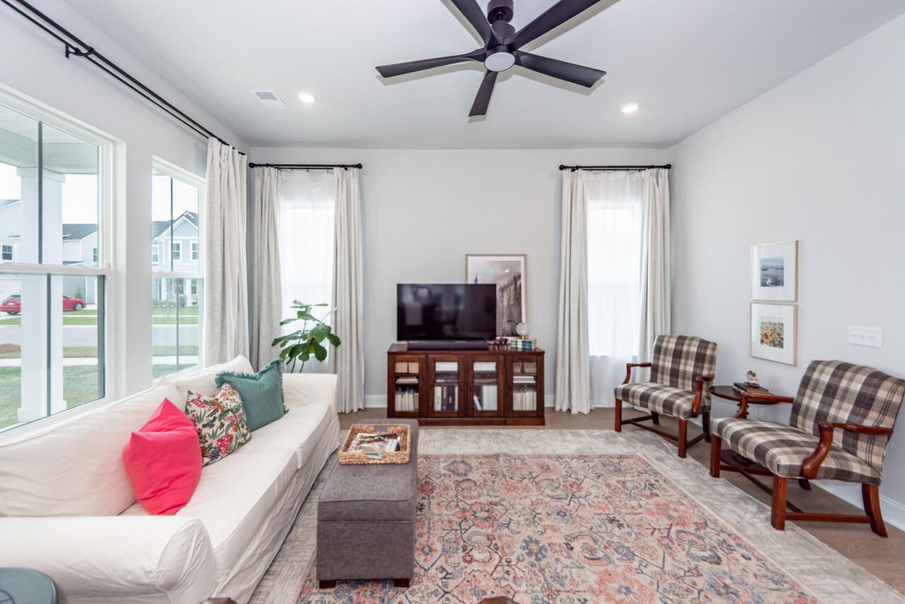 119 Wonder Sol Way Photo 6