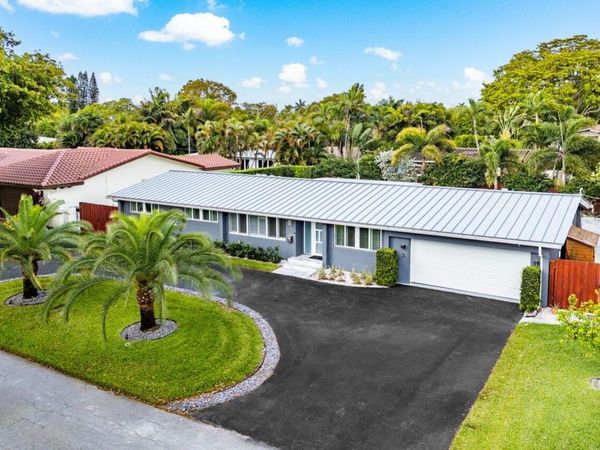 2625 NE 27th Way, Fort Lauderdale, FL 33306