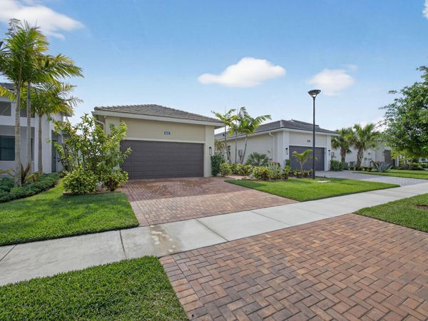 4805 Saint Armands Way, The Acreage, FL 33470