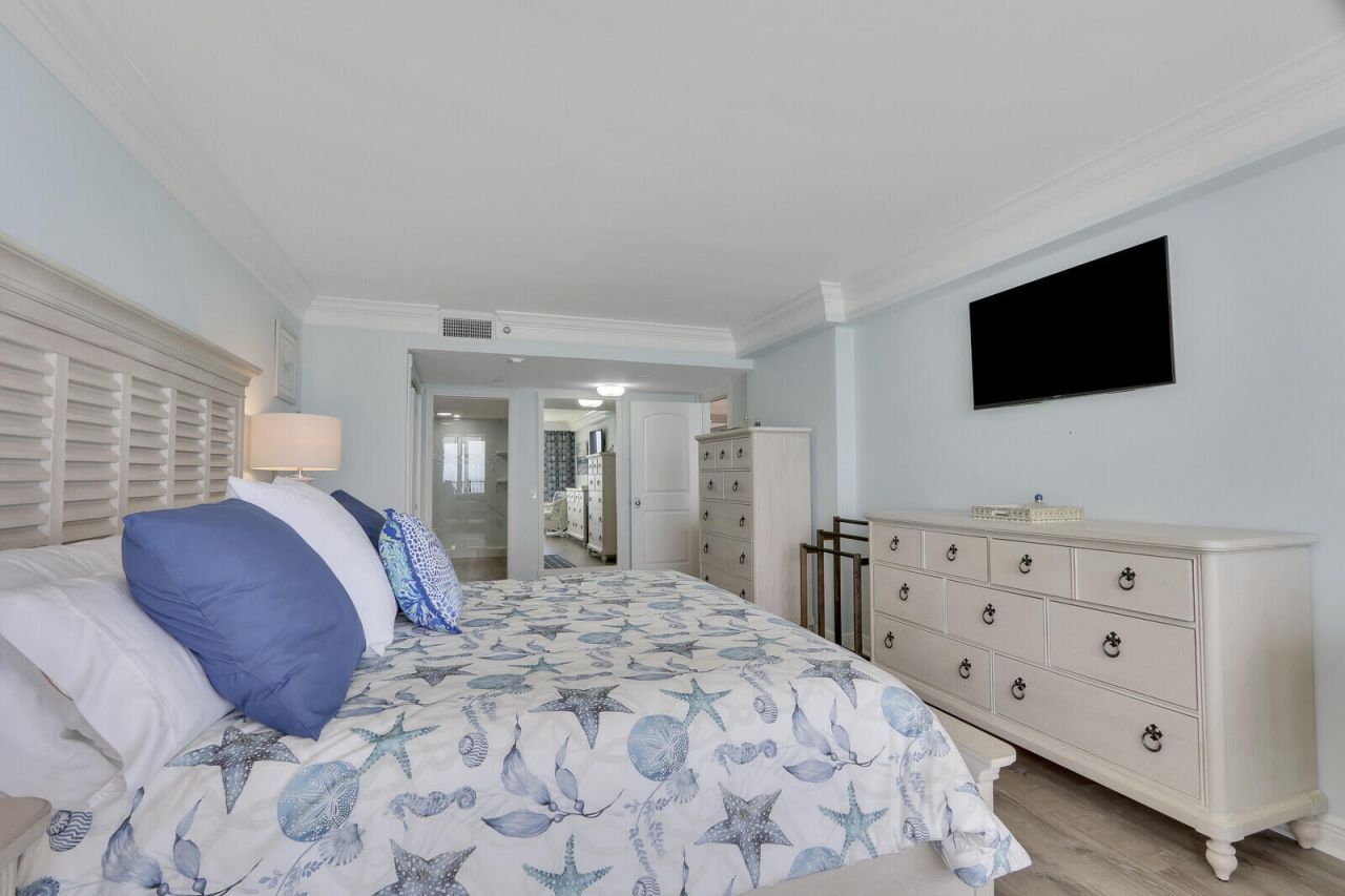 200 S Beach Road, Unit 802, Tequesta, FL 33469 Photo