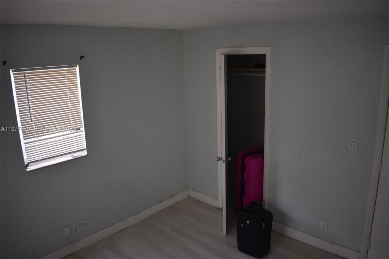 2121 NW 26th Ave, Fort Lauderdale, FL 33311 Photo