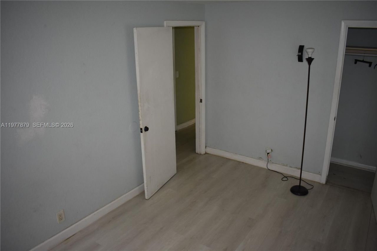 2121 NW 26th Ave, Fort Lauderdale, FL 33311 Photo