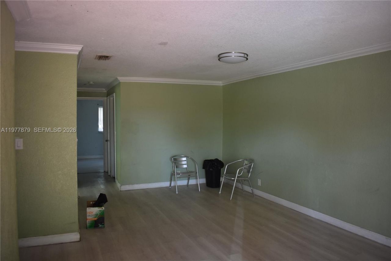 2121 NW 26th Ave, Fort Lauderdale, FL 33311 Photo