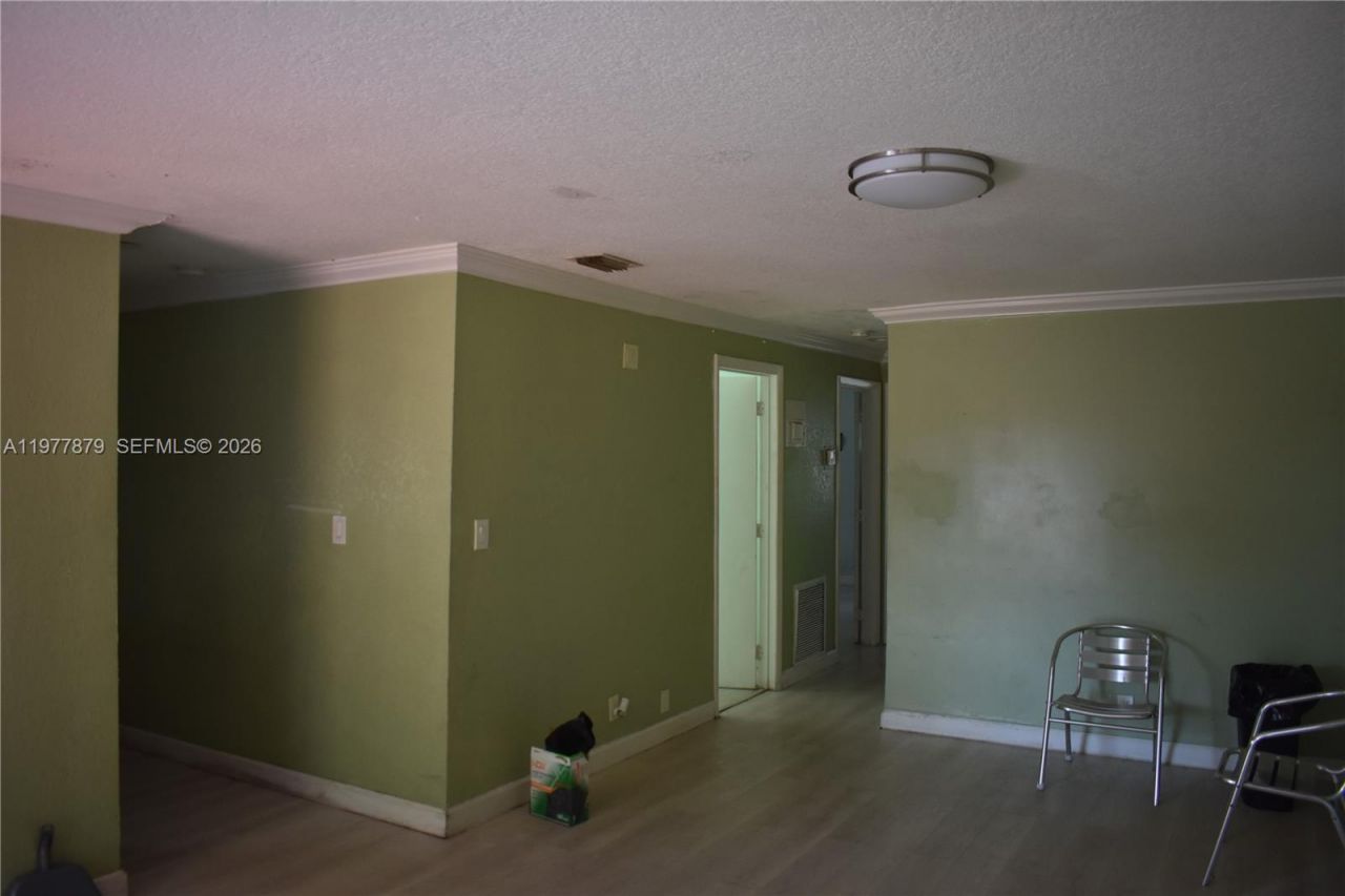 2121 NW 26th Ave, Fort Lauderdale, FL 33311 Photo