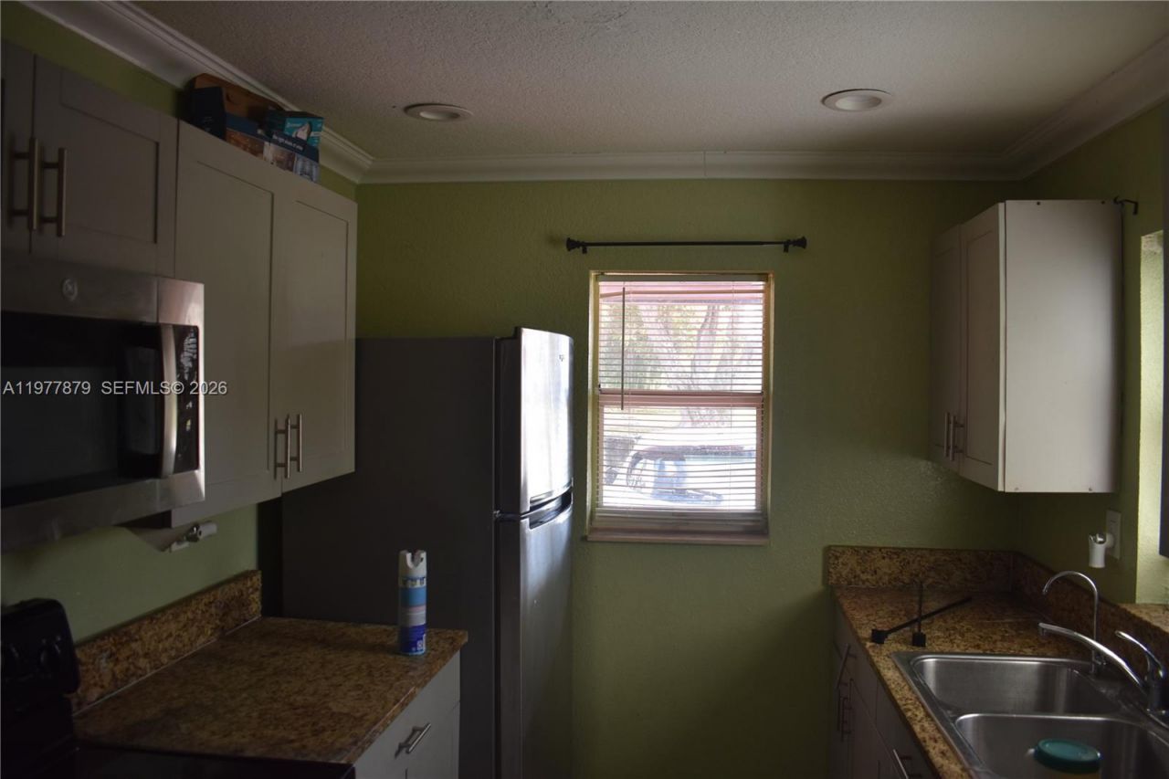 2121 NW 26th Ave, Fort Lauderdale, FL 33311 Photo
