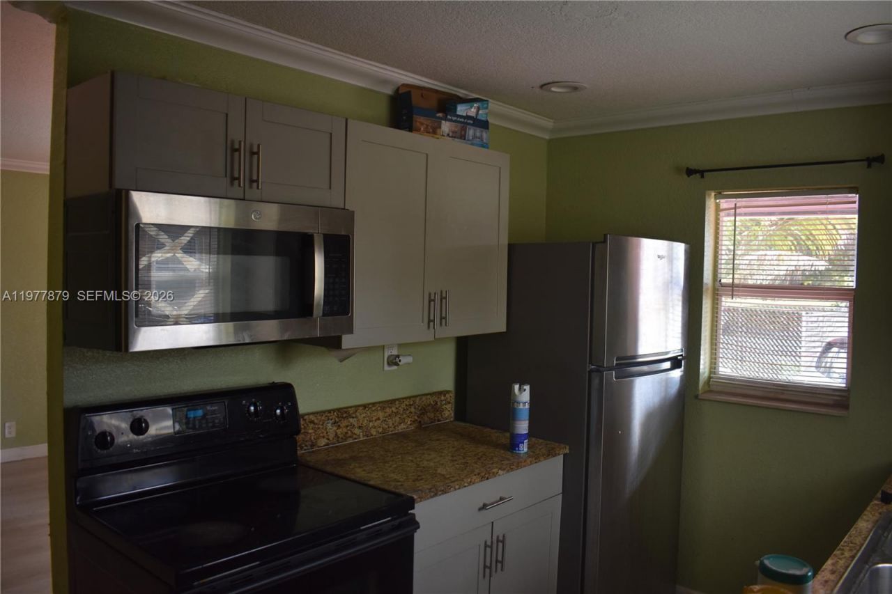 2121 NW 26th Ave, Fort Lauderdale, FL 33311 Photo