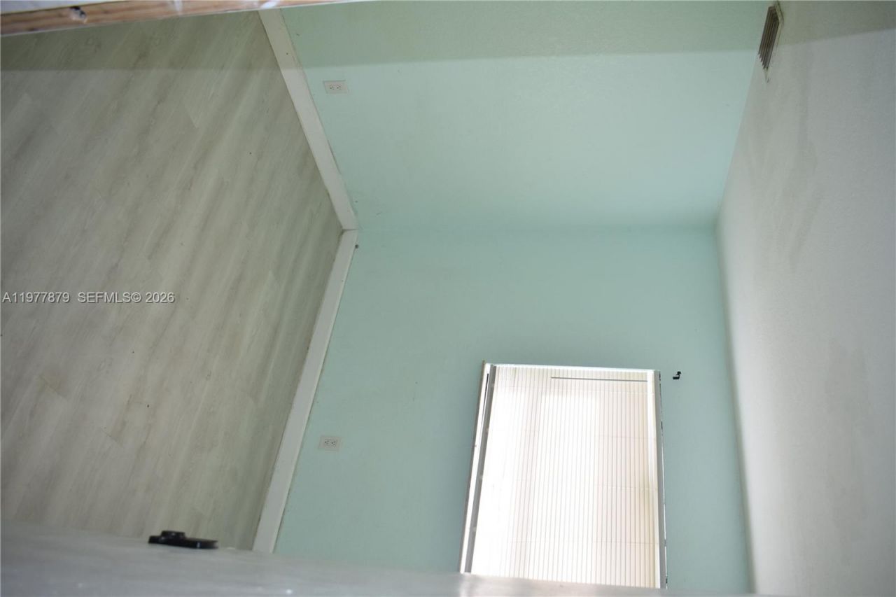 2121 NW 26th Ave, Fort Lauderdale, FL 33311 Photo